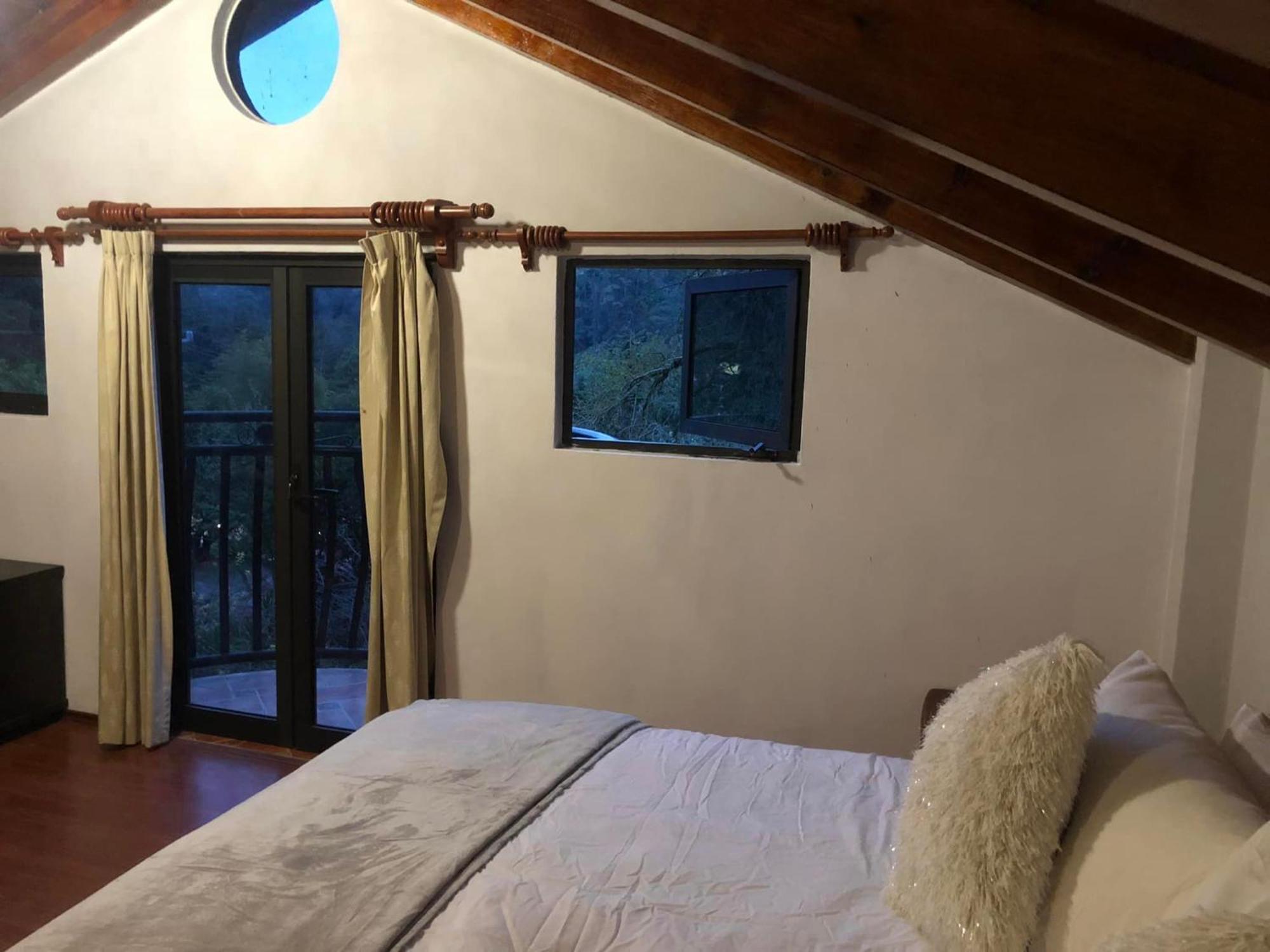 Campsite Tipo Cabana, Rodeado De Bosque *